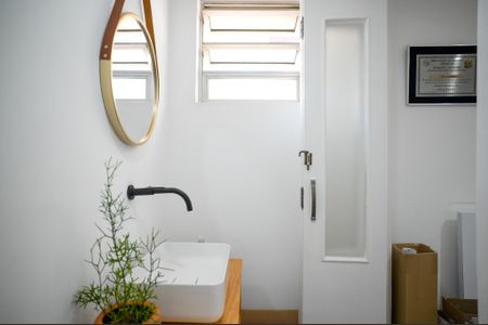 Apartamento para alugar com 83m², 2 quartos e 1 vagaLavabo 