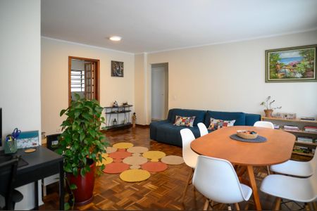 Apartamento para alugar com 83m², 2 quartos e 1 vagaSala