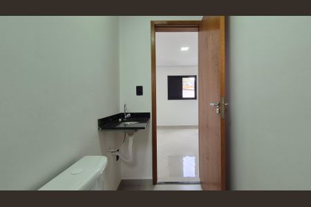 Apartamento à venda com 106m², 2 quartos e 1 vaga Apartamento à venda com 106m², 2 quartos e 1 vagaBanheiro da suíte