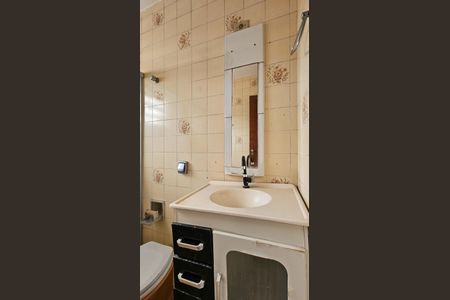 Casa à venda com 120m², 4 quartos e 2 vagas Casa à venda com 120m², 4 quartos e 2 vagasBanheiro 3