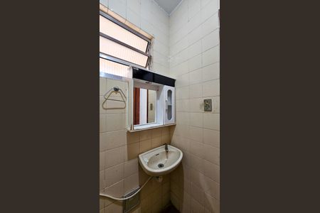 Casa à venda com 120m², 4 quartos e 2 vagas Casa à venda com 120m², 4 quartos e 2 vagasBanheiro 2