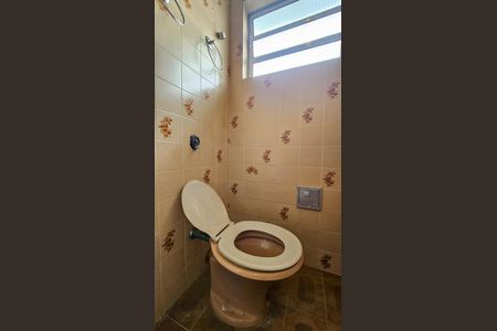 Casa à venda com 120m², 4 quartos e 2 vagas Casa à venda com 120m², 4 quartos e 2 vagasBanheiro 3