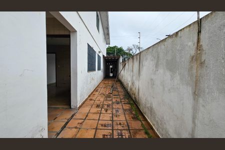 Casa à venda com 120m², 4 quartos e 2 vagas Casa à venda com 120m², 4 quartos e 2 vagasQuintal