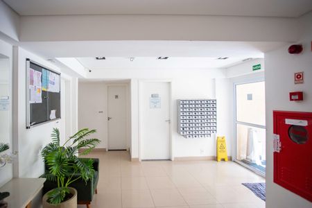 Apartamento para alugar com 67m², 2 quartos e 2 vagasHall social