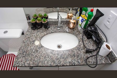 Apartamento para alugar com 67m², 2 quartos e 2 vagasBanheiro Social