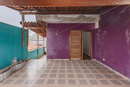 Casa à venda com 83m², 2 quartos e 2 vagas Casa à venda com 83m², 2 quartos e 2 vagasVaranda