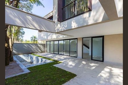 Casa à venda com 4 quartos, 584m² em Jardim Cordeiro, São Paulo