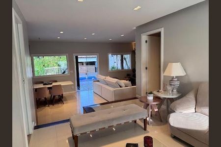 Casa à venda com 3 quartos, 360m² em Sapê, Niterói