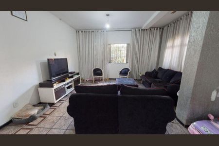 Casa à venda com 4 quartos, 538m² em Cambuci, São Paulo