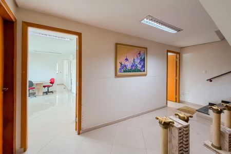 Casa à venda com 350m², 7 quartos e 8 vagasCorredor 2