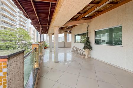 Casa à venda com 350m², 7 quartos e 8 vagasTerraço
