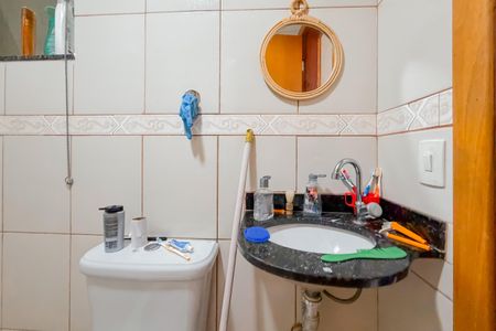 Casa à venda com 350m², 7 quartos e 8 vagasBanheiro da Suíte