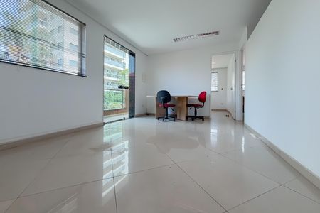Casa à venda com 350m², 7 quartos e 8 vagasQuarto 3