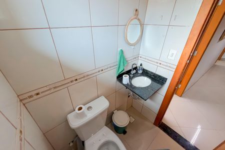 Casa à venda com 350m², 7 quartos e 8 vagasBanheiro 3