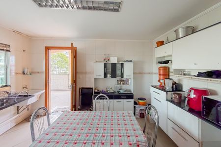 Casa à venda com 350m², 7 quartos e 8 vagasCozinha