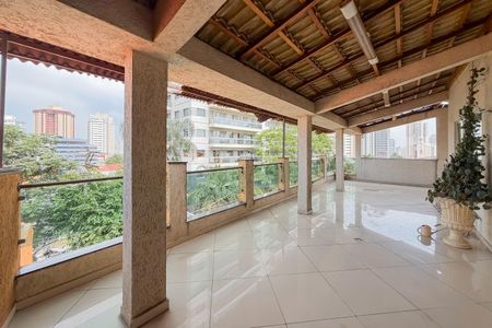Casa à venda com 350m², 7 quartos e 8 vagasTerraço