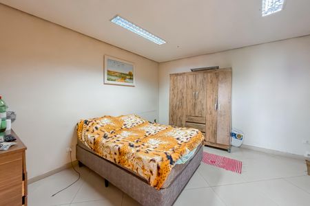 Casa à venda com 350m², 7 quartos e 8 vagasSuíte 