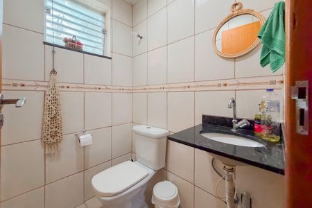 Casa à venda com 350m², 7 quartos e 8 vagasBanheiro 1