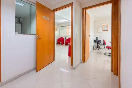 Casa à venda com 350m², 7 quartos e 8 vagasCorredor 1