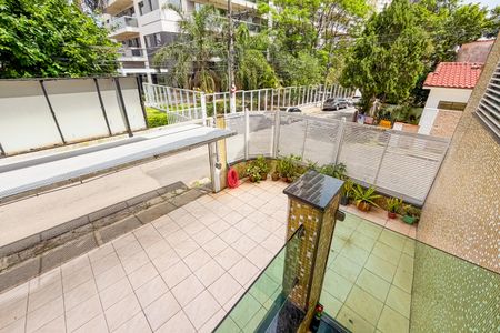Casa à venda com 350m², 7 quartos e 8 vagasEntrada