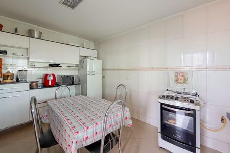 Casa à venda com 350m², 7 quartos e 8 vagasCozinha