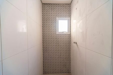 Banheiro  de apartamento à venda com 2 quartos, 110m² em Vila Helena, Santo André