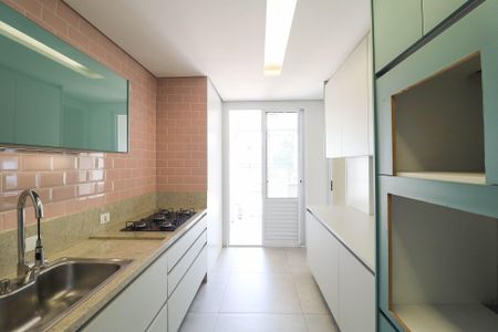 Apartamento à venda com 260m², 2 quartos e 4 vagas Apartamento à venda com 260m², 2 quartos e 4 vagasCozinha