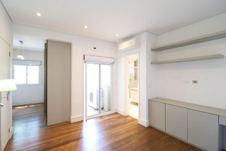 Apartamento à venda com 260m², 2 quartos e 4 vagas Apartamento à venda com 260m², 2 quartos e 4 vagasSuíte