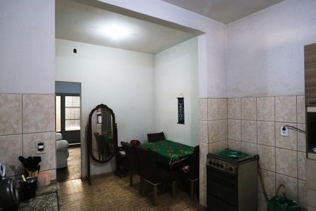 Casa à venda com 167m², 2 quartos e 2 vagasCozinha