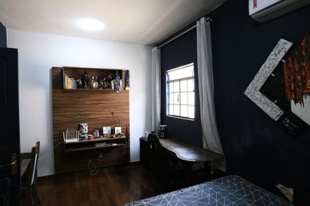 Casa à venda com 167m², 2 quartos e 2 vagasQuarto