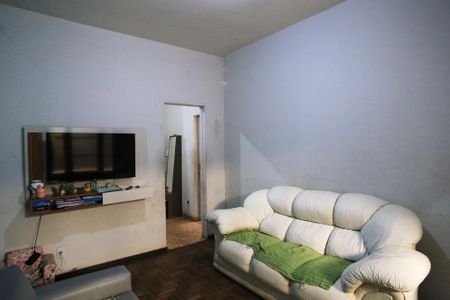 Casa à venda com 167m², 2 quartos e 2 vagasSala