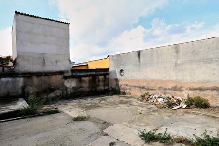 Casa à venda com 167m², 2 quartos e 2 vagasÁrea externa