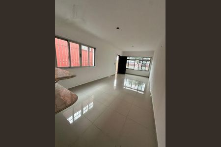 Casa à venda com 5 quartos, 280m² em Vila Gumercindo, São Paulo
