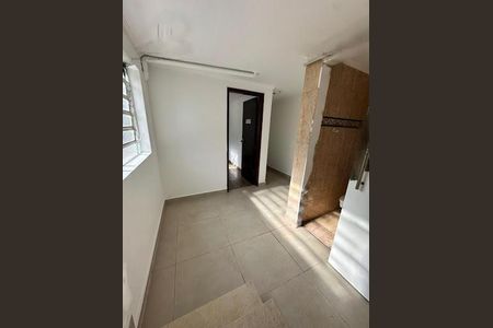 Casa à venda com 5 quartos, 280m² em Vila Gumercindo, São Paulo