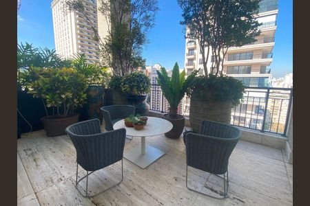 Apartamento à venda com 680m², 4 quartos e 7 vagas