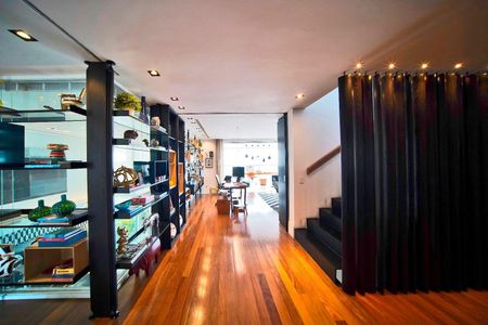 Apartamento à venda com 680m², 4 quartos e 7 vagas