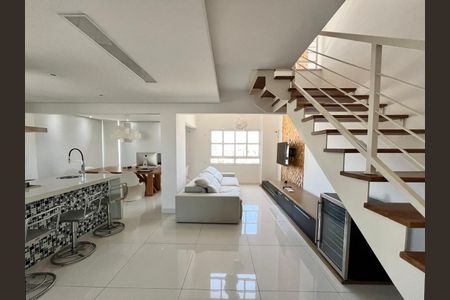 Sala de apartamento à venda com 2 quartos, 104m² em Cambuí, Campinas