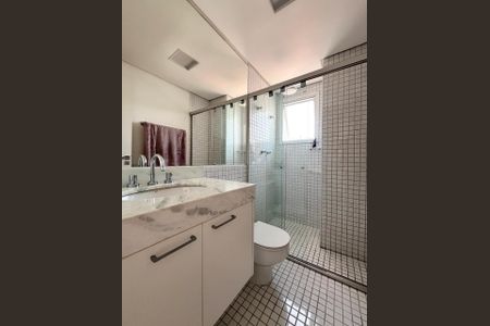 Apartamento à venda com 104m², 2 quartos e 2 vagasBanheiro da Suíte 1