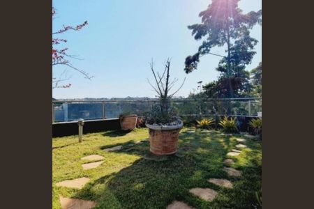 Casa à venda com 285m², 3 quartos e 2 vagas