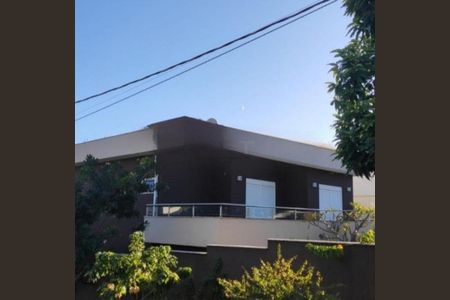 Casa à venda com 285m², 3 quartos e 2 vagas