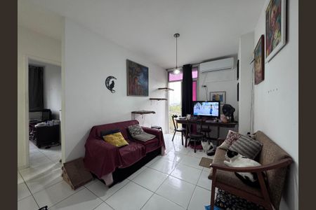 Sala de apartamento à venda com 2 quartos, 52m² em Barra da Tijuca, Rio de Janeiro