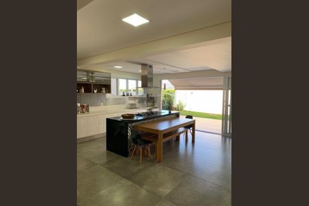 Casa à venda com 409m², 6 quartos e 4 vagas