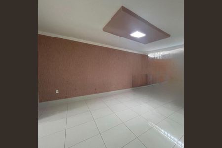 Casa à venda com 300m², 3 quartos e 2 vagas