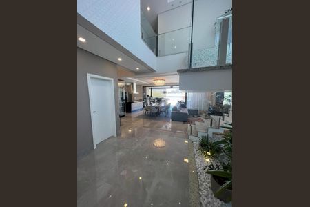 Casa à venda com 315m², 4 quartos e 4 vagas
