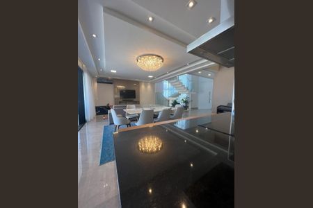 Casa à venda com 4 quartos, 315m² em Swiss Park, Campinas