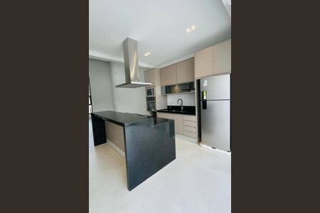 Casa à venda com 179m², 3 quartos e sem vaga