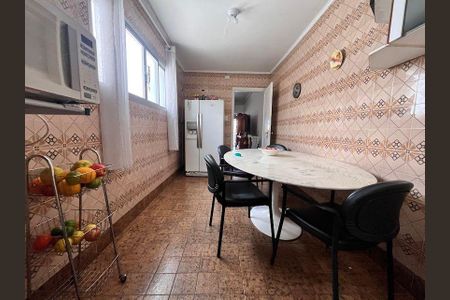 Casa à venda com 3 quartos, 650m² em Pompeia, São Paulo