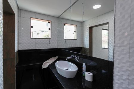 Casa à venda com 380m², 4 quartos e 3 vagas Casa à venda com 380m², 4 quartos e 3 vagasBanheiro da suíte 2 da Cobertura