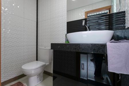 Casa à venda com 380m², 4 quartos e 3 vagas Casa à venda com 380m², 4 quartos e 3 vagasBanheiro da Cobertura