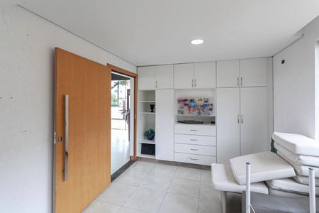 Casa à venda com 380m², 4 quartos e 3 vagas Casa à venda com 380m², 4 quartos e 3 vagasSuíte 2 da Cobertura